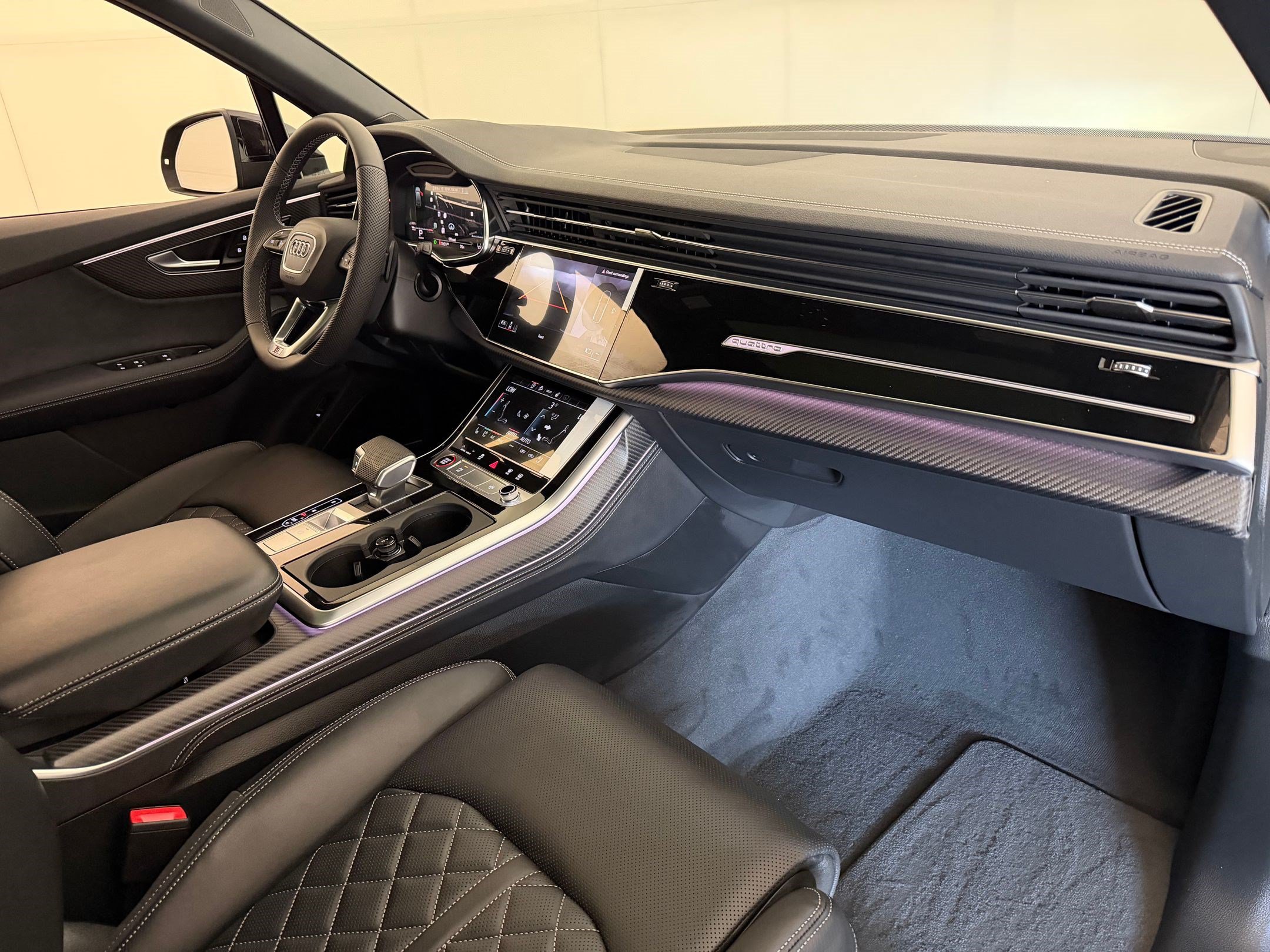 New 2026 Audi SQ7 Premium Plus AWD/4WD image 33