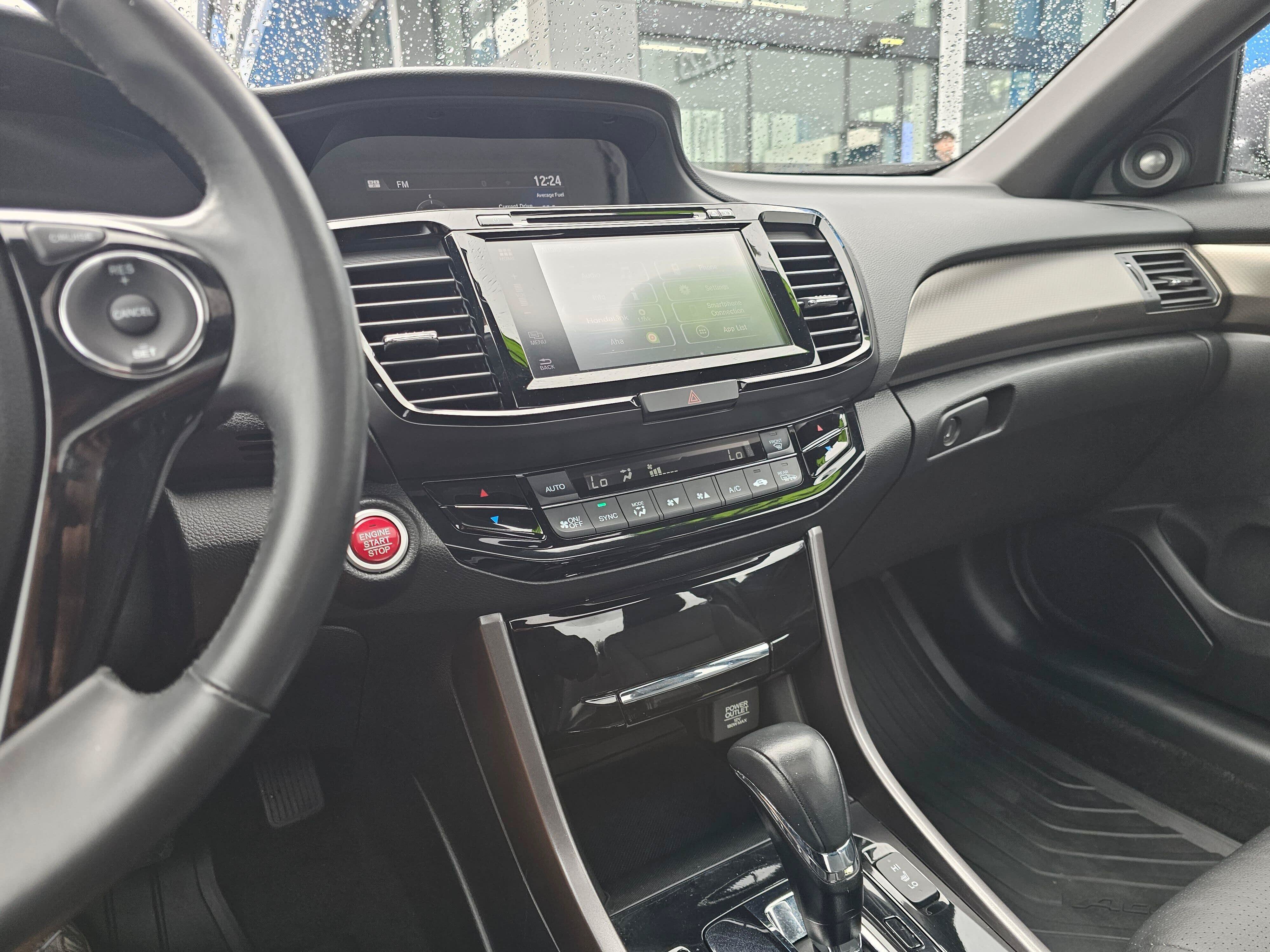 Used 2017 Honda Accord EX-L image 27