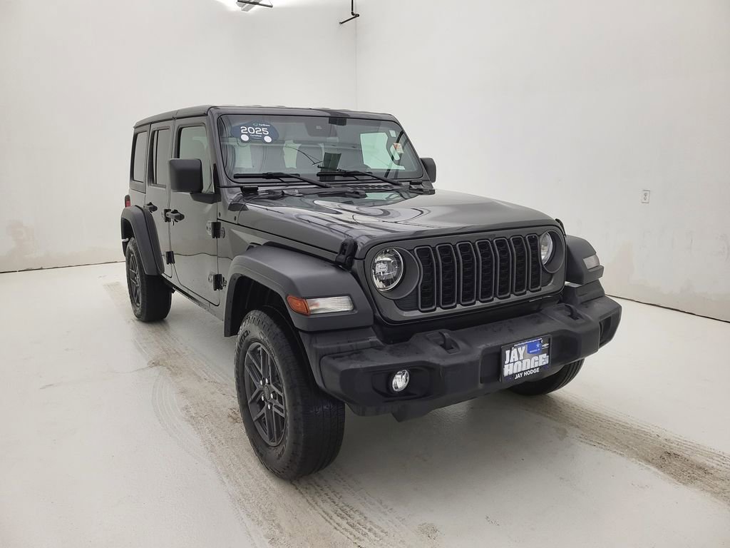 Used 2025 Jeep Wrangler Sport S image 13