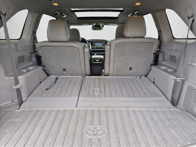 Used 2018 Toyota Highlander Limited Platinum AWD/4WD image 6
