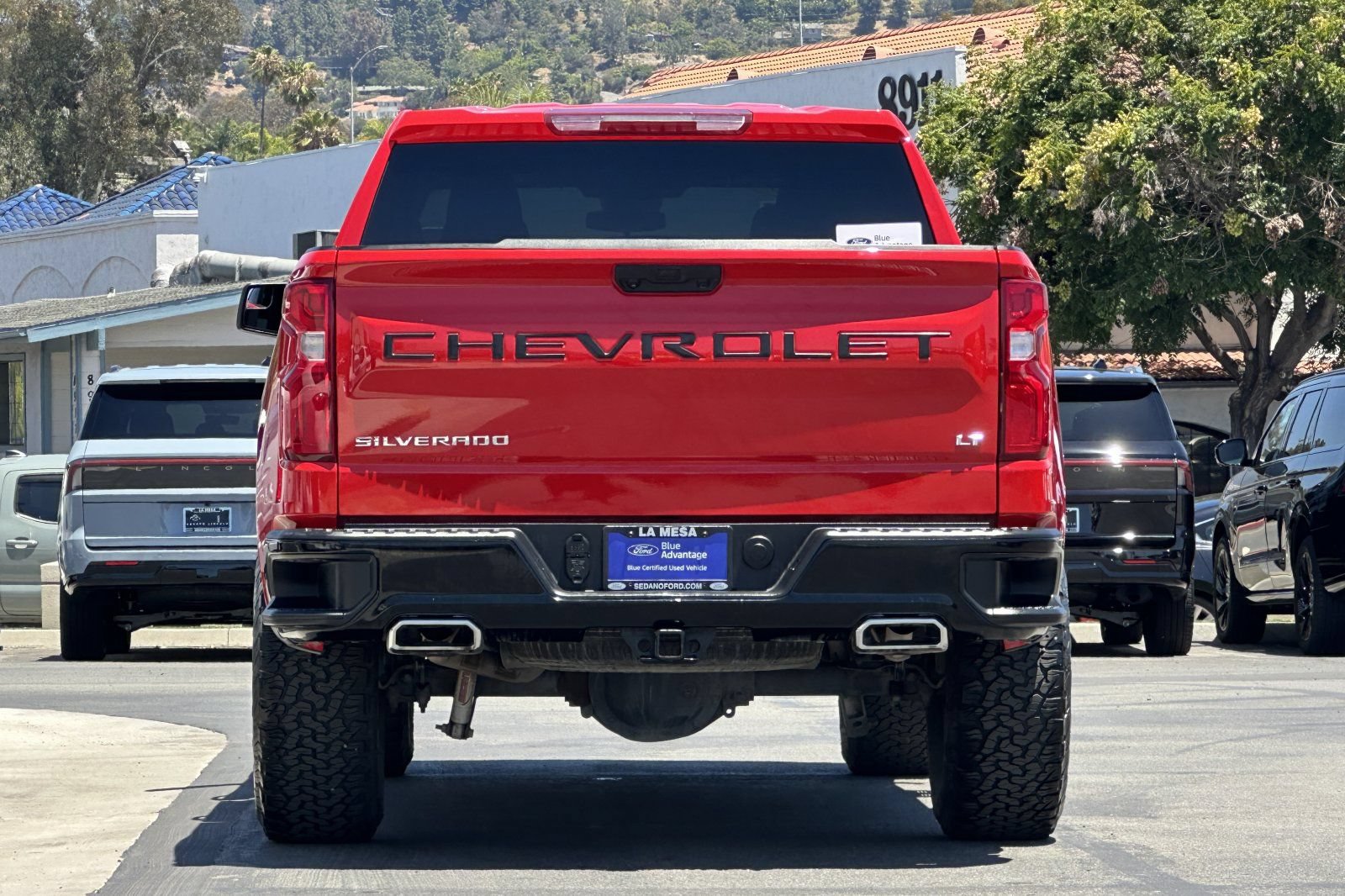 Used 2023 Chevrolet Silverado 1500 LT Trail Boss AWD/4WD image 4