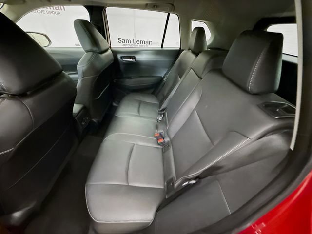 Used 2023 Toyota Corolla Cross XLE w/ Convenience Package FWD image 25