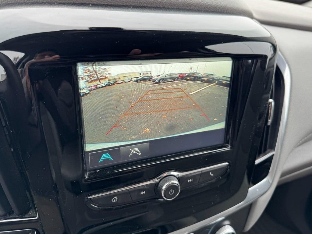 Used 2019 Chevrolet Traverse LT FWD image 20