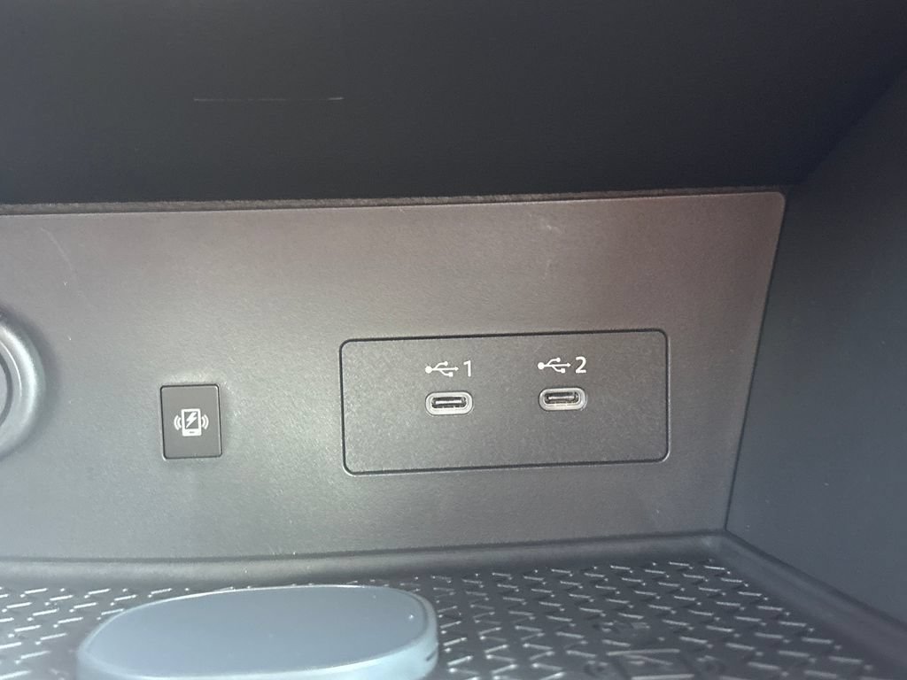 New 2026 Nissan Pathfinder Platinum w/ Accent Package FWD image 18