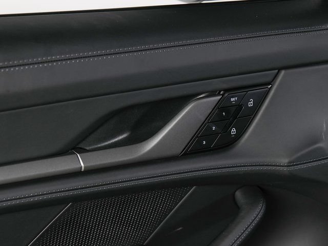 New 2026 Porsche Taycan RWD image 27