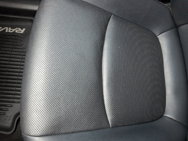 Used 2021 Toyota RAV4 Limited AWD/4WD image 26