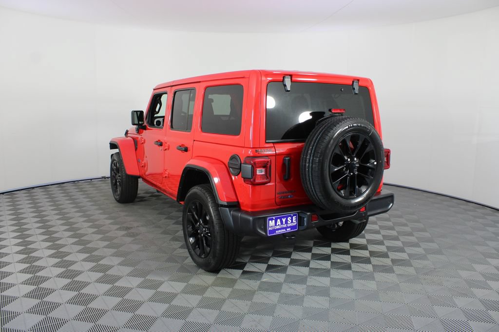 Used 2025 Jeep Wrangler Unlimited Sahara w/ Safety Group AWD/4WD image 21