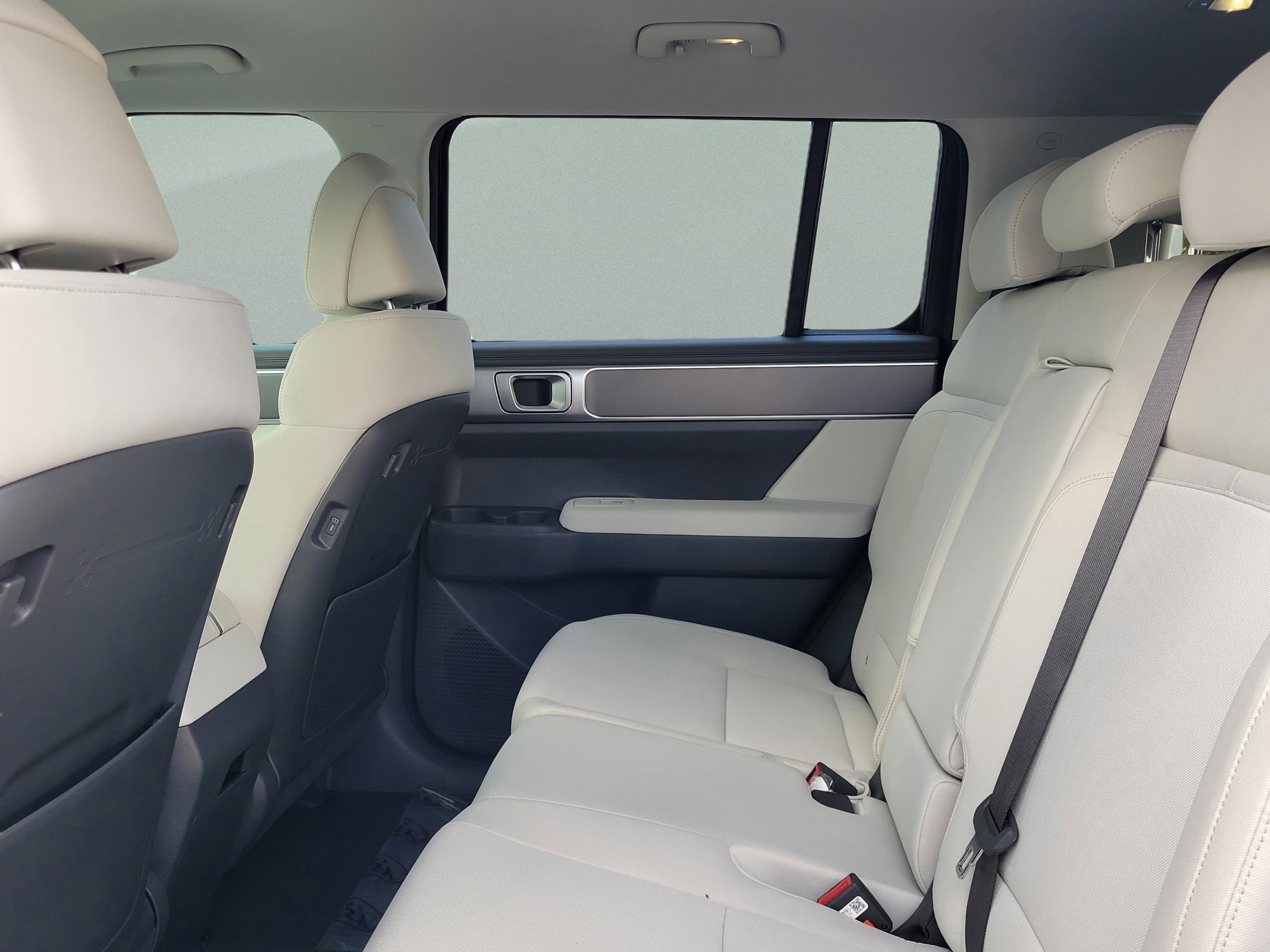 New 2026 Hyundai Santa Fe SE image 26