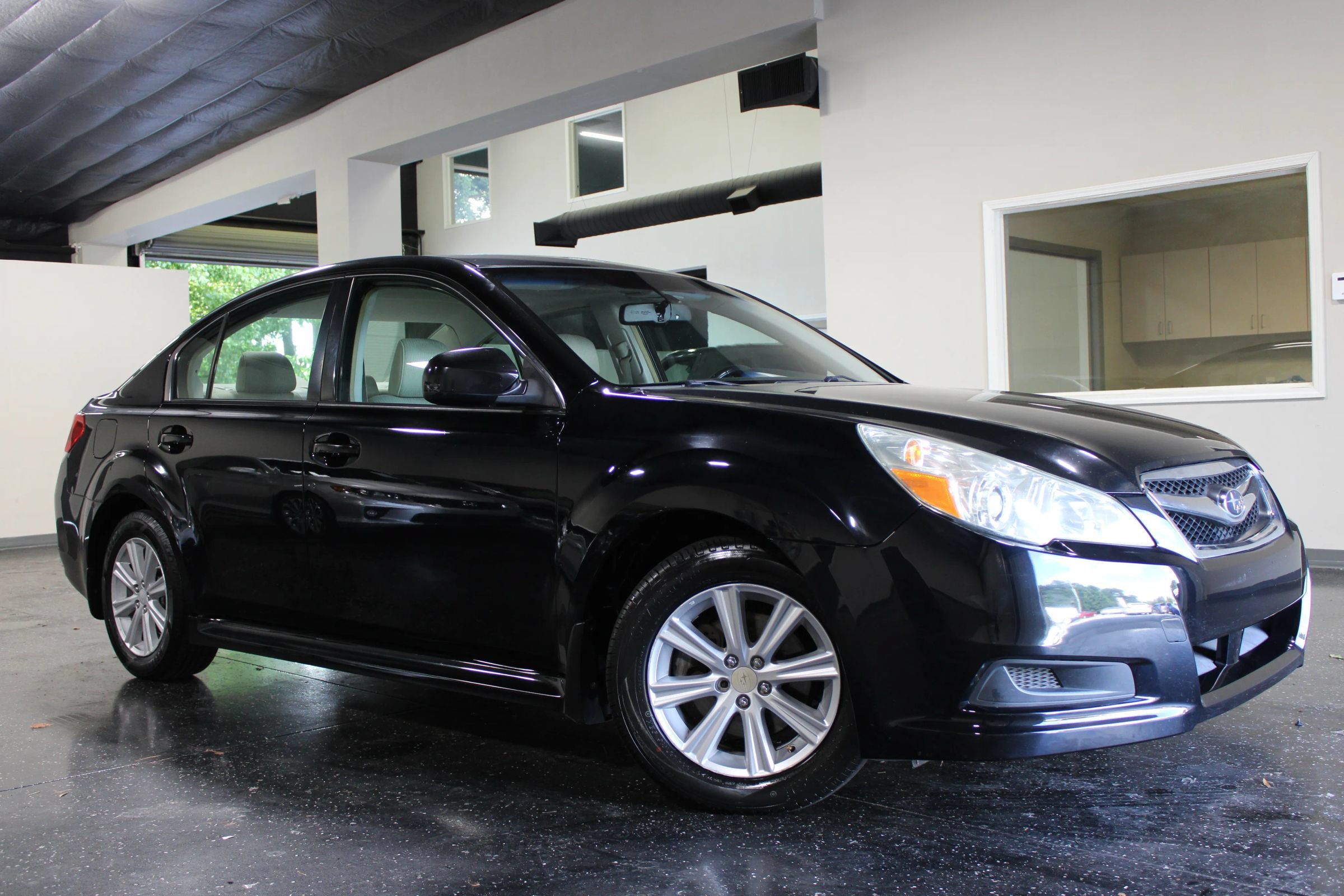 Used 2012 Subaru Legacy 2.5i Premium AWD/4WD image 30
