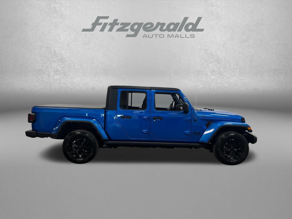 Used 2021 Jeep Gladiator Sport AWD/4WD image 6