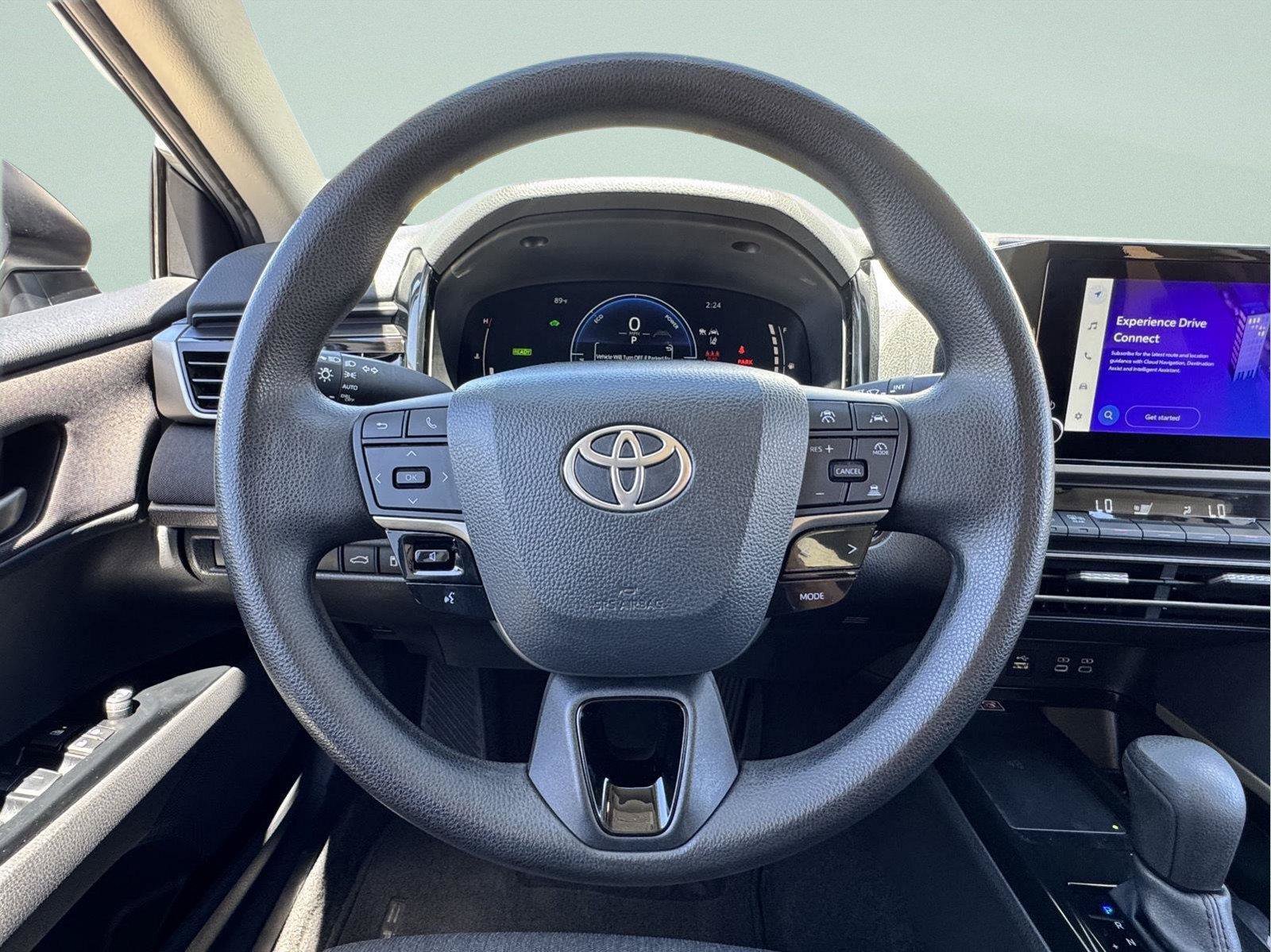 Used 2025 Toyota Camry LE FWD image 17