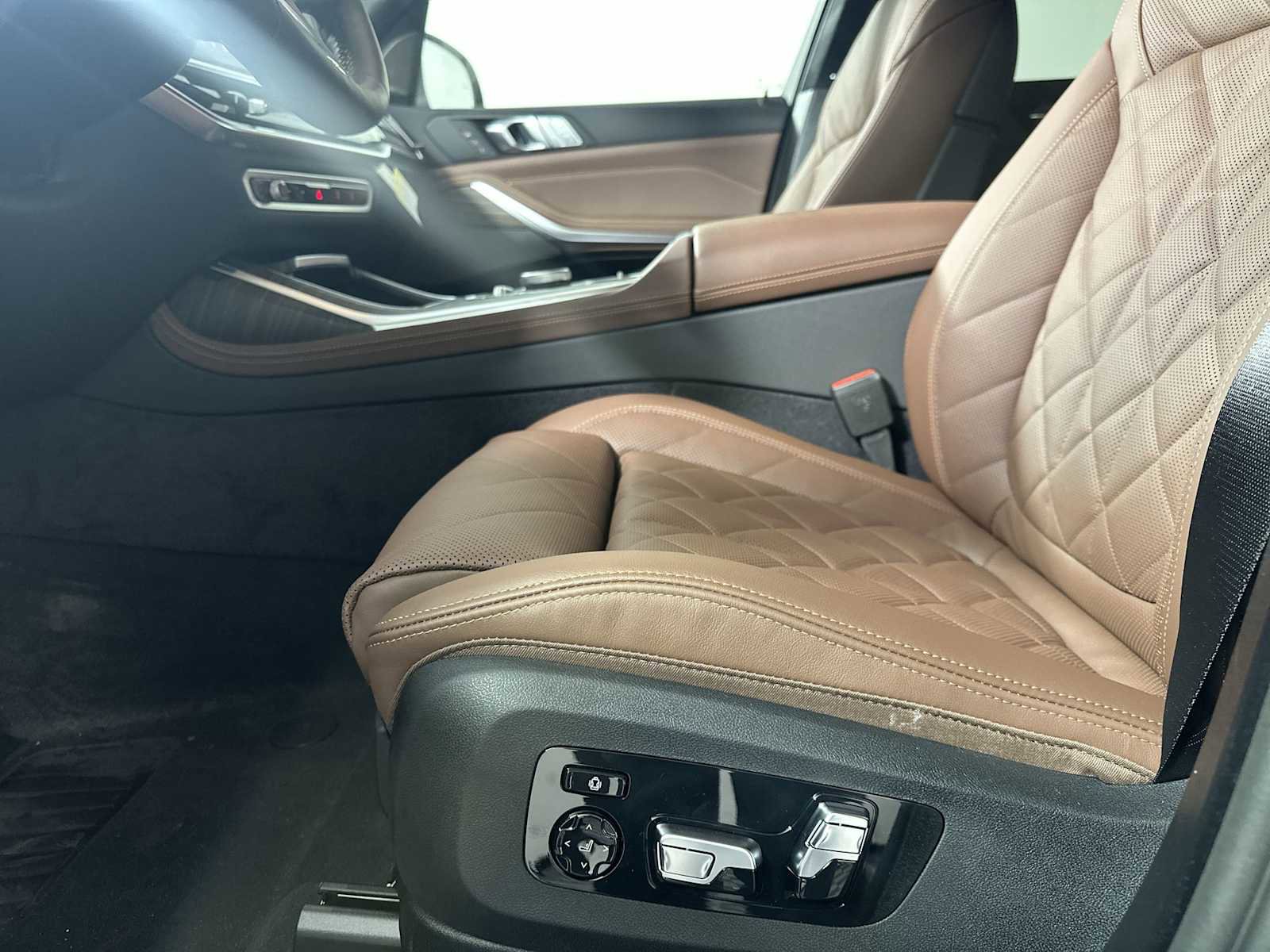 New 2026 BMW X7 xDrive40i w/ M Sport Package image 12