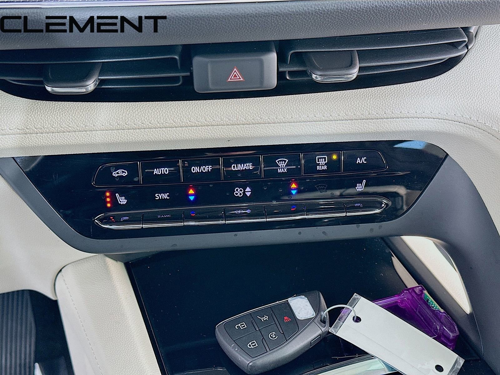 Used 2023 Buick Envision Preferred image 21