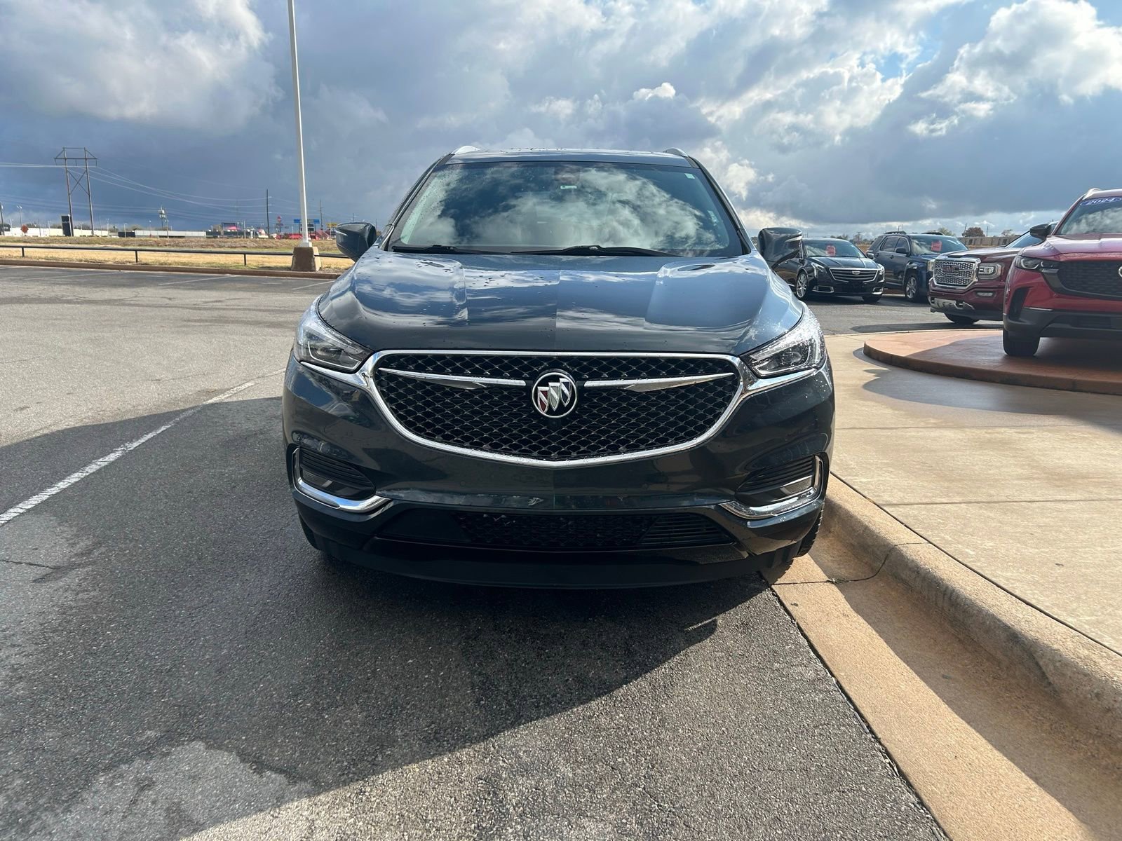 Used 2019 Buick Enclave Avenir w/ Avenir Technology Package video 2