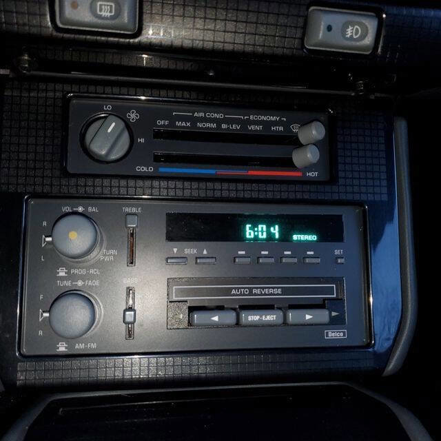 Used 1991 Pontiac Firebird Coupe image 25