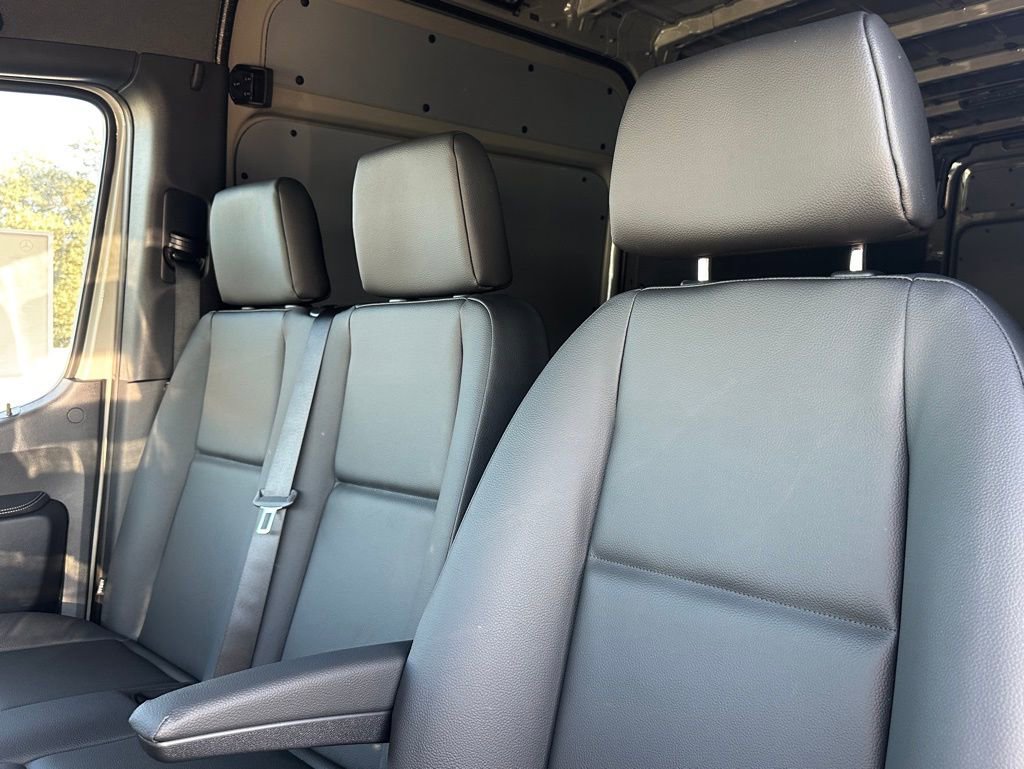New 2025 Mercedes-Benz Sprinter 2500 image 18