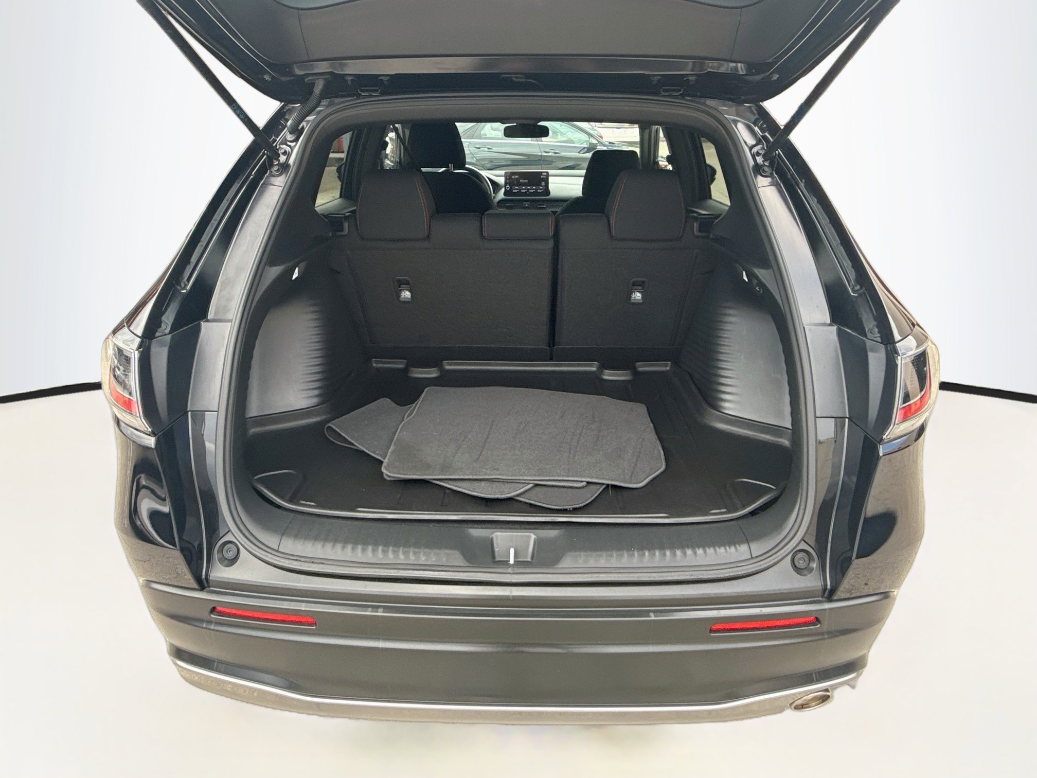 Certified 2026 Honda HR-V Sport image 30