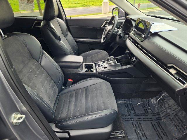 Used 2024 Mitsubishi Outlander SE FWD image 6