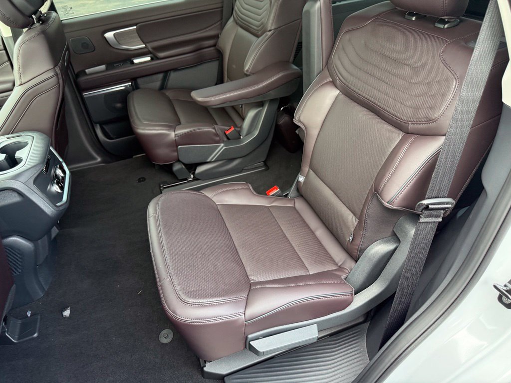 New 2026 Ford Expedition Platinum w/ Platinum Ultimate Package AWD/4WD image 38