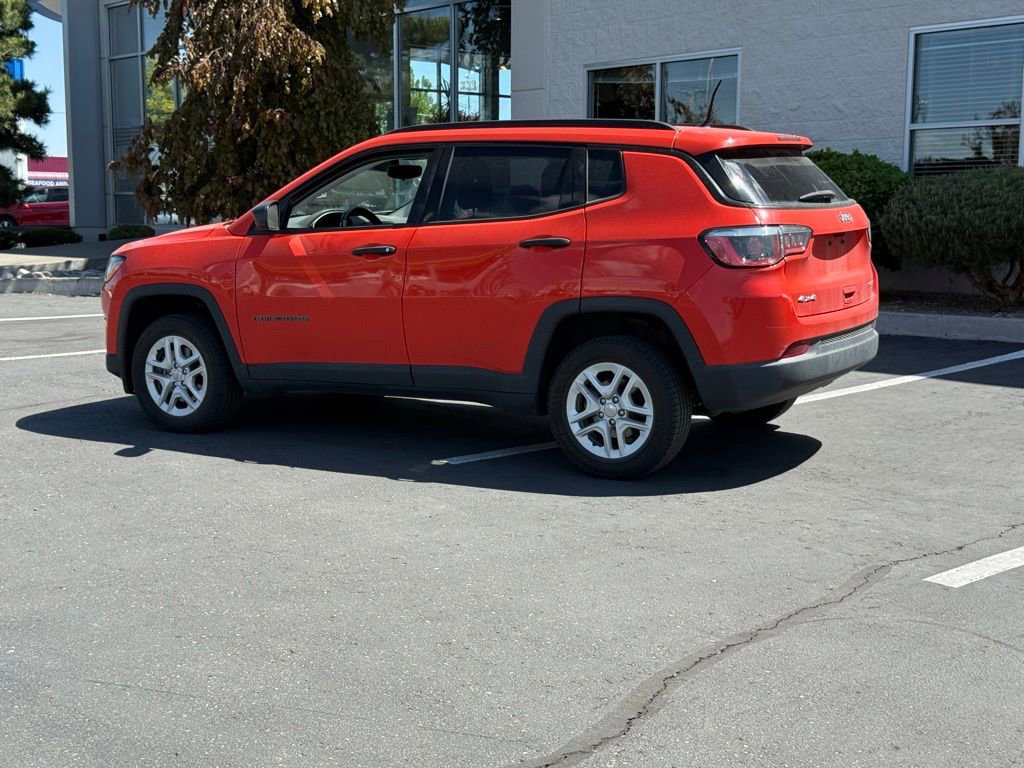 Used 2018 Jeep Compass Sport AWD/4WD image 7