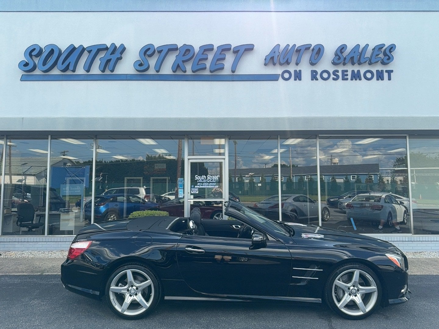 Used 2014 Mercedes-Benz SL 550 image 1