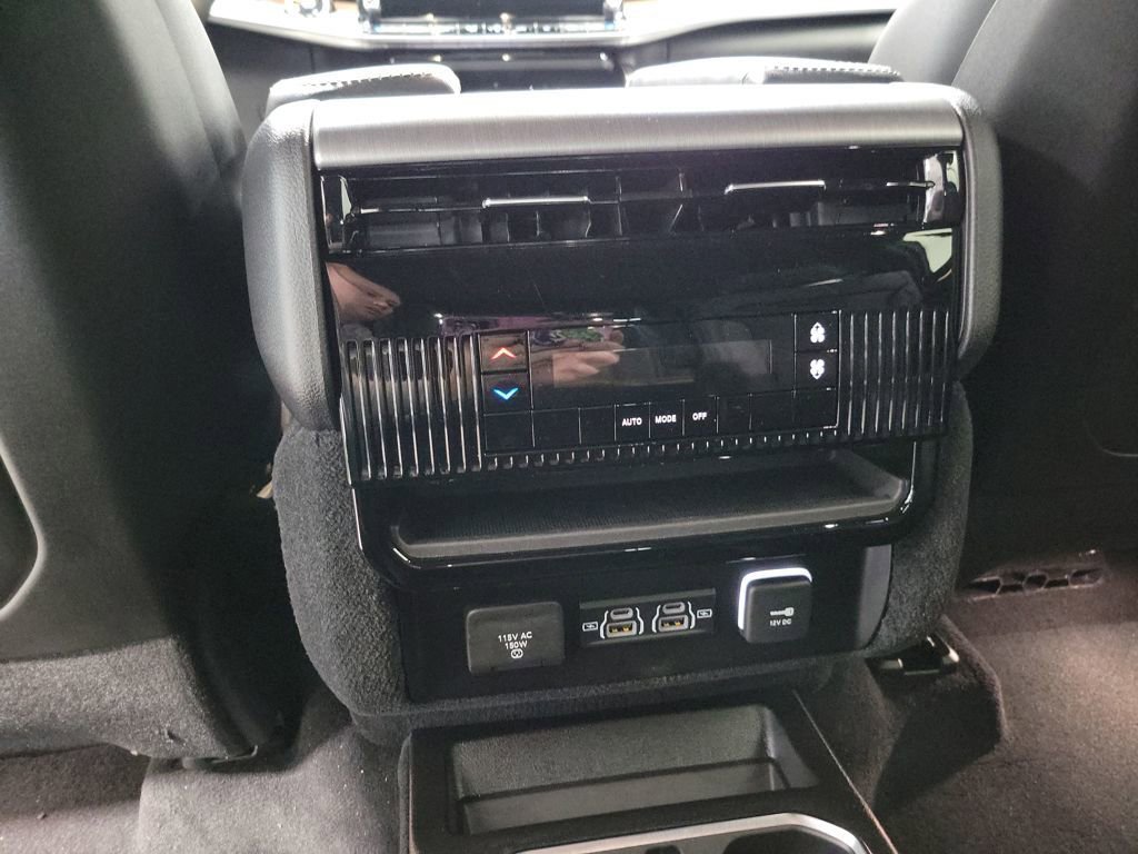 New 2026 Jeep Grand Wagoneer 4WD image 11