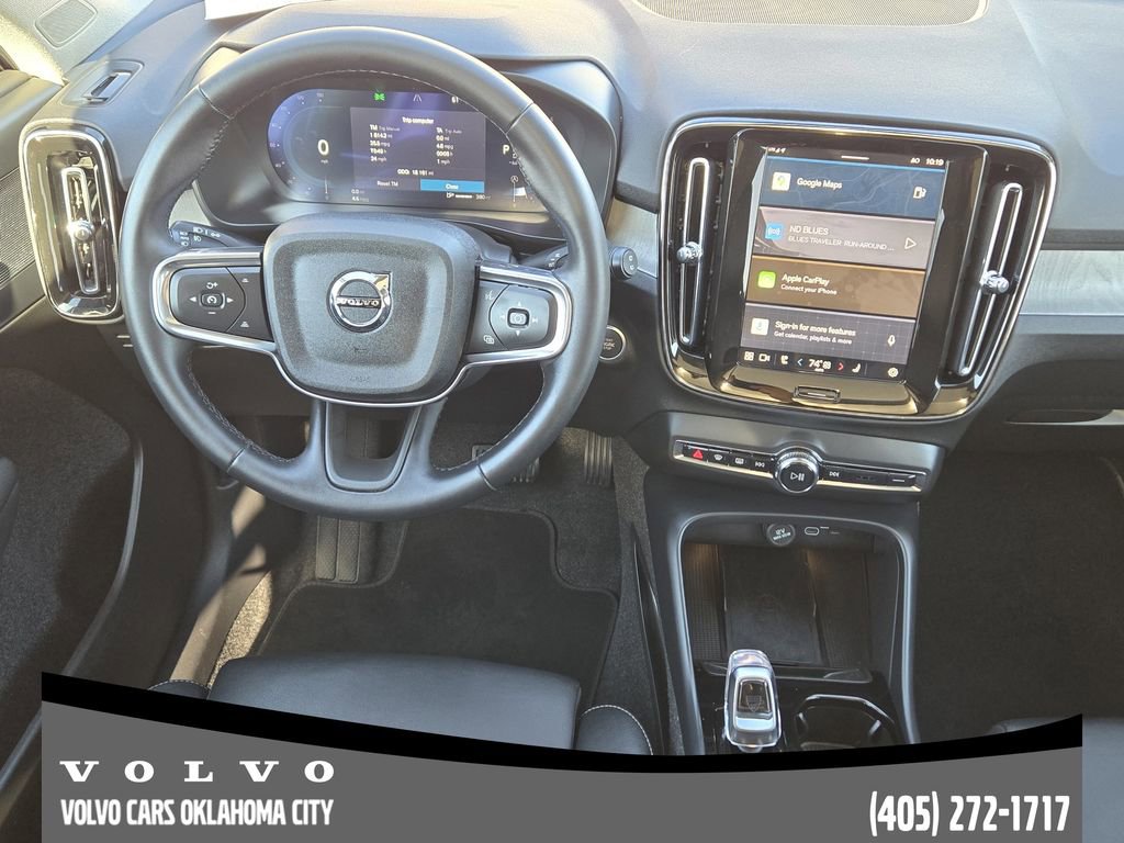Certified 2025 Volvo XC40 B5 Plus image 26