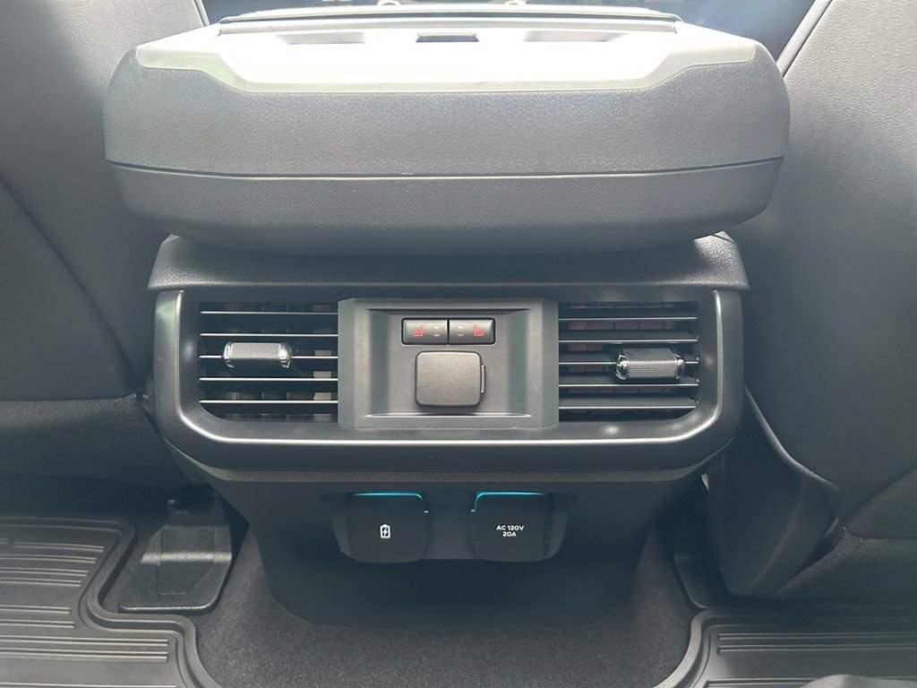 Used 2025 Ford F150 Raptor image 26