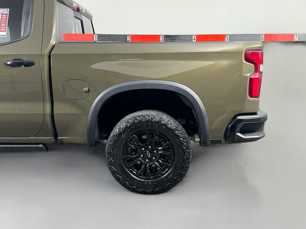 Used 2023 Chevrolet Silverado 1500 ZR2 w/ Technology Package AWD/4WD image 41