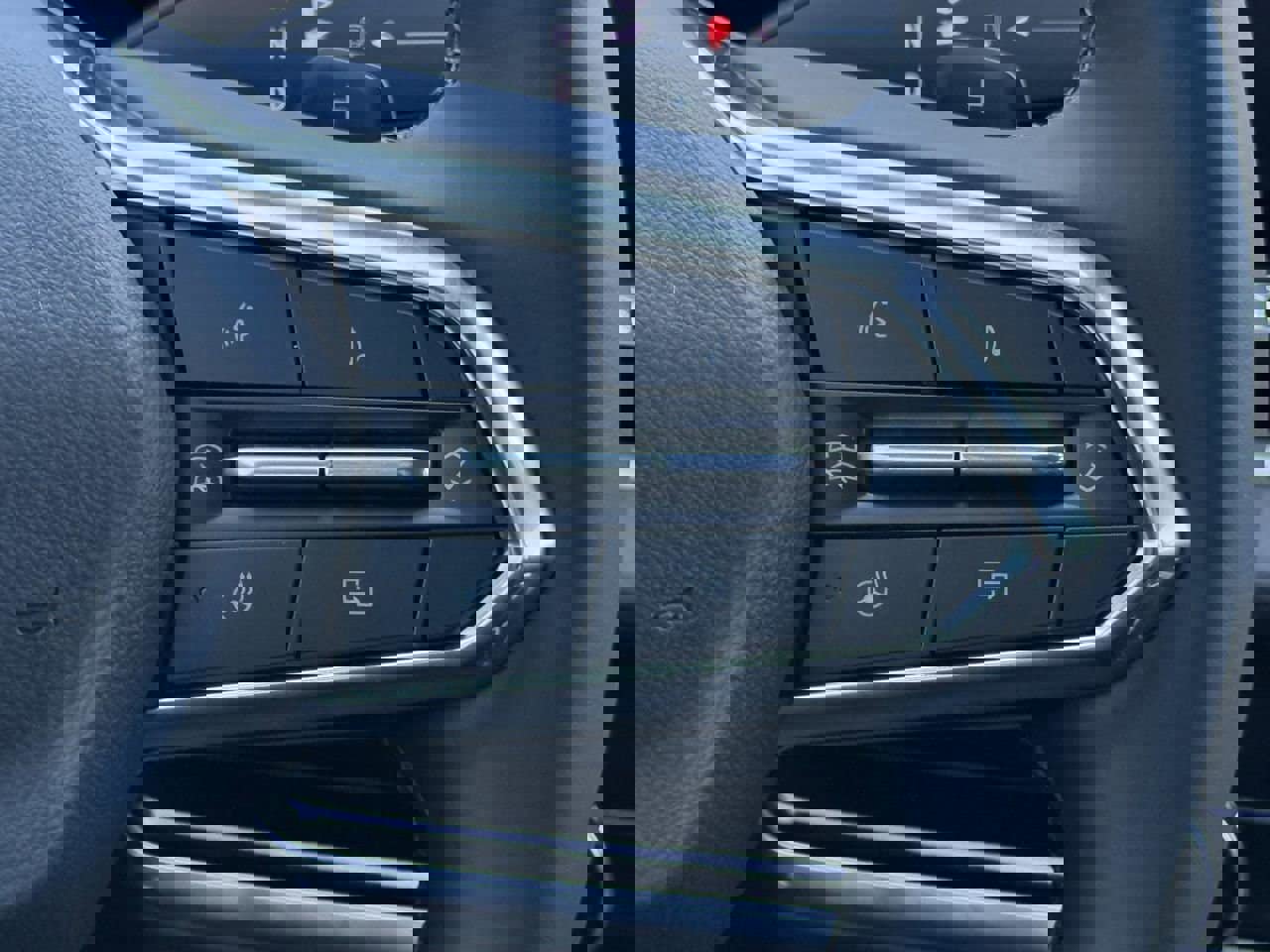 New 2026 Chevrolet Equinox LT w/ Safety and Technology Package image 13