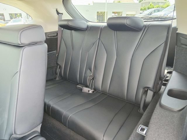 Used 2022 Acura MDX SH-AWD w/ Technology Package image 11