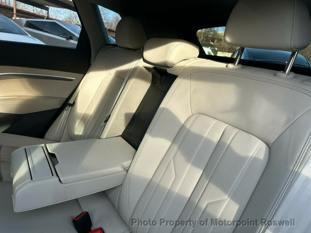 Used 2024 Audi Q8 e-tron Premium Plus AWD/4WD image 21