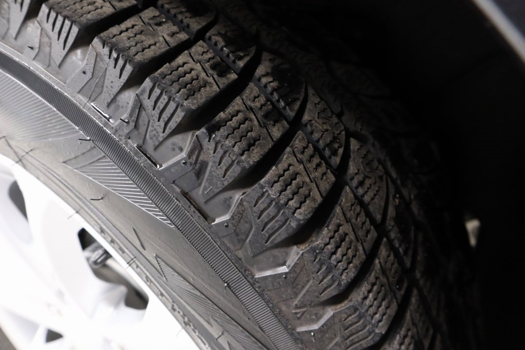 Used 2022 Chevrolet Equinox LS image 17