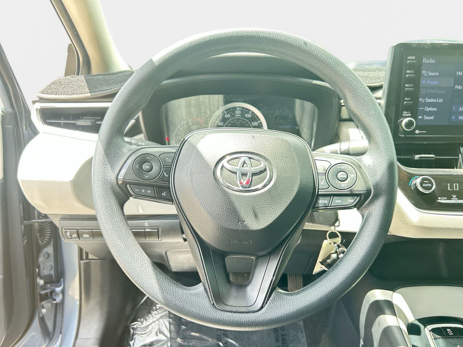 Used 2022 Toyota Corolla LE FWD image 16