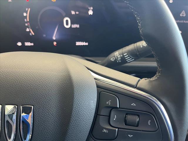 Used 2025 Buick Envista Sport Touring image 20