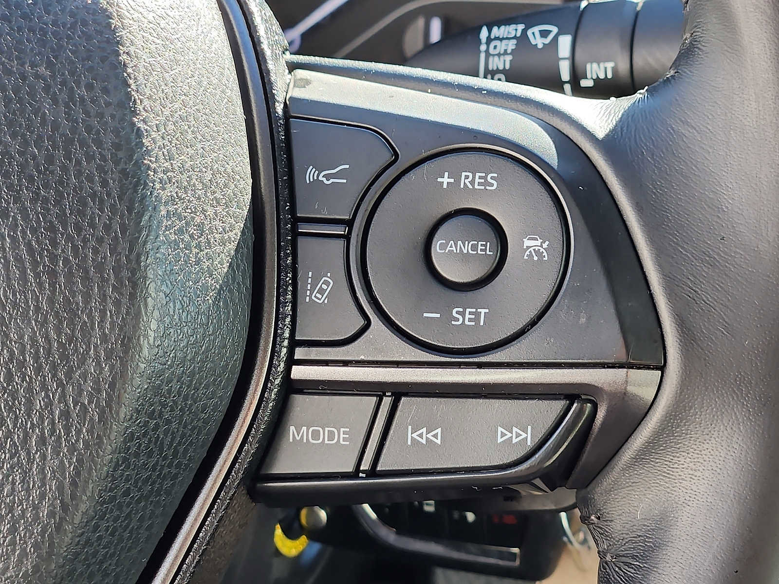 Used 2021 Toyota Camry SE image 21