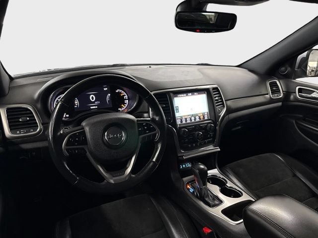 Used 2018 Jeep Grand Cherokee Altitude AWD/4WD image 23