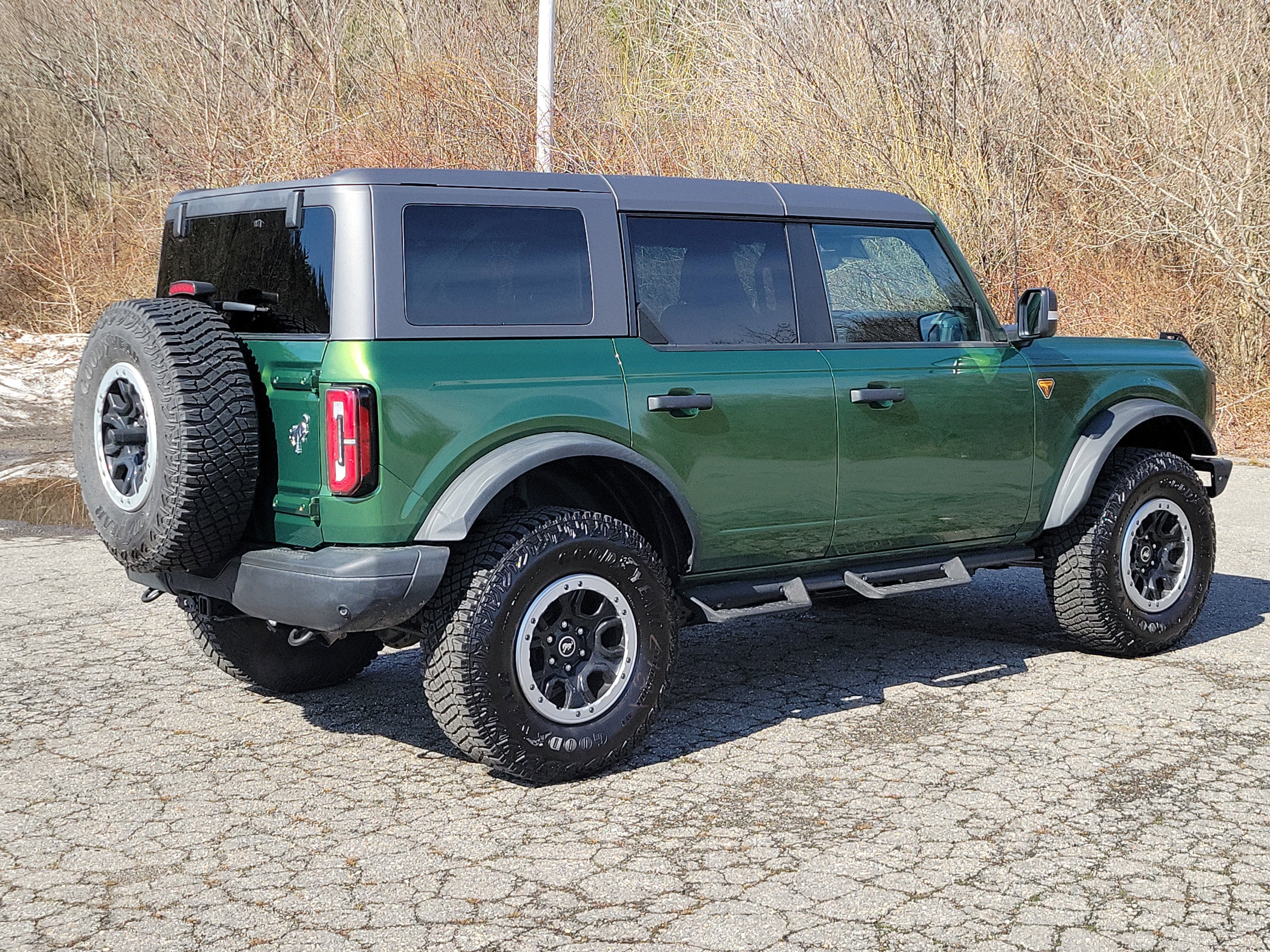 Used 2024 Ford Bronco Badlands image 5