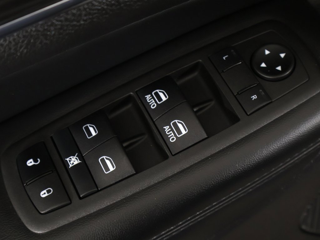 Used 2022 Jeep Grand Cherokee Limited image 39