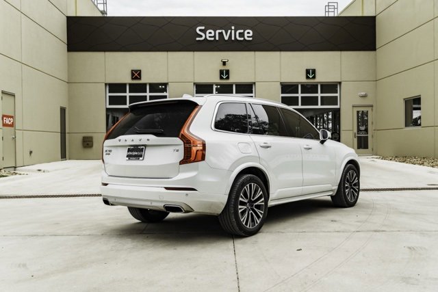 Used 2021 Volvo XC90 T5 Momentum w/ Climate Package image 7