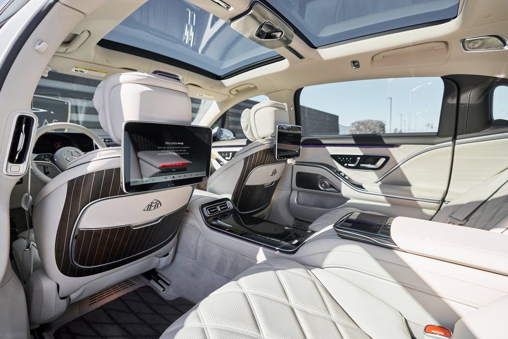 Used 2025 Mercedes-Benz Maybach S 680 4MATIC image 41