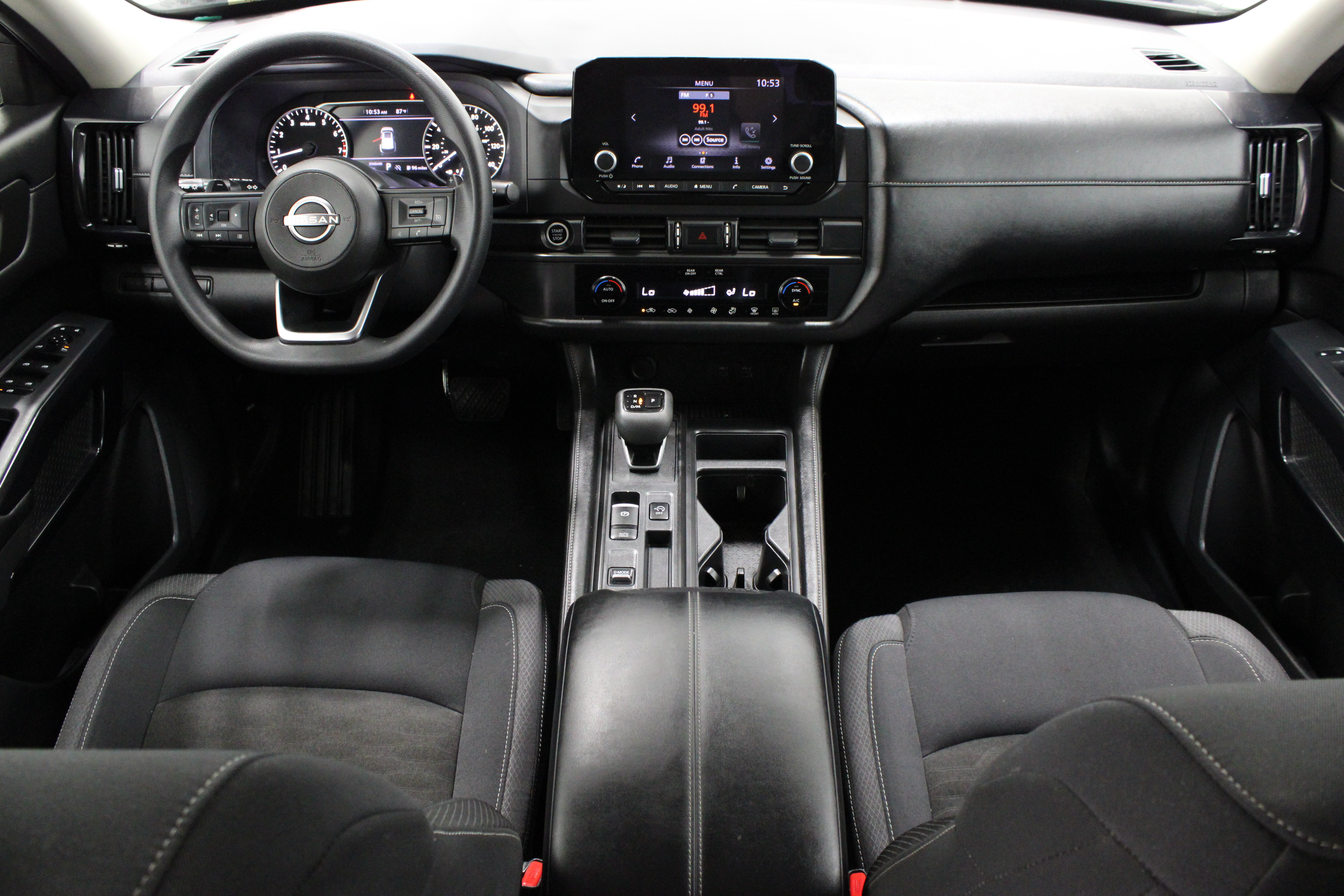 Used 2024 Nissan Pathfinder S FWD image 29