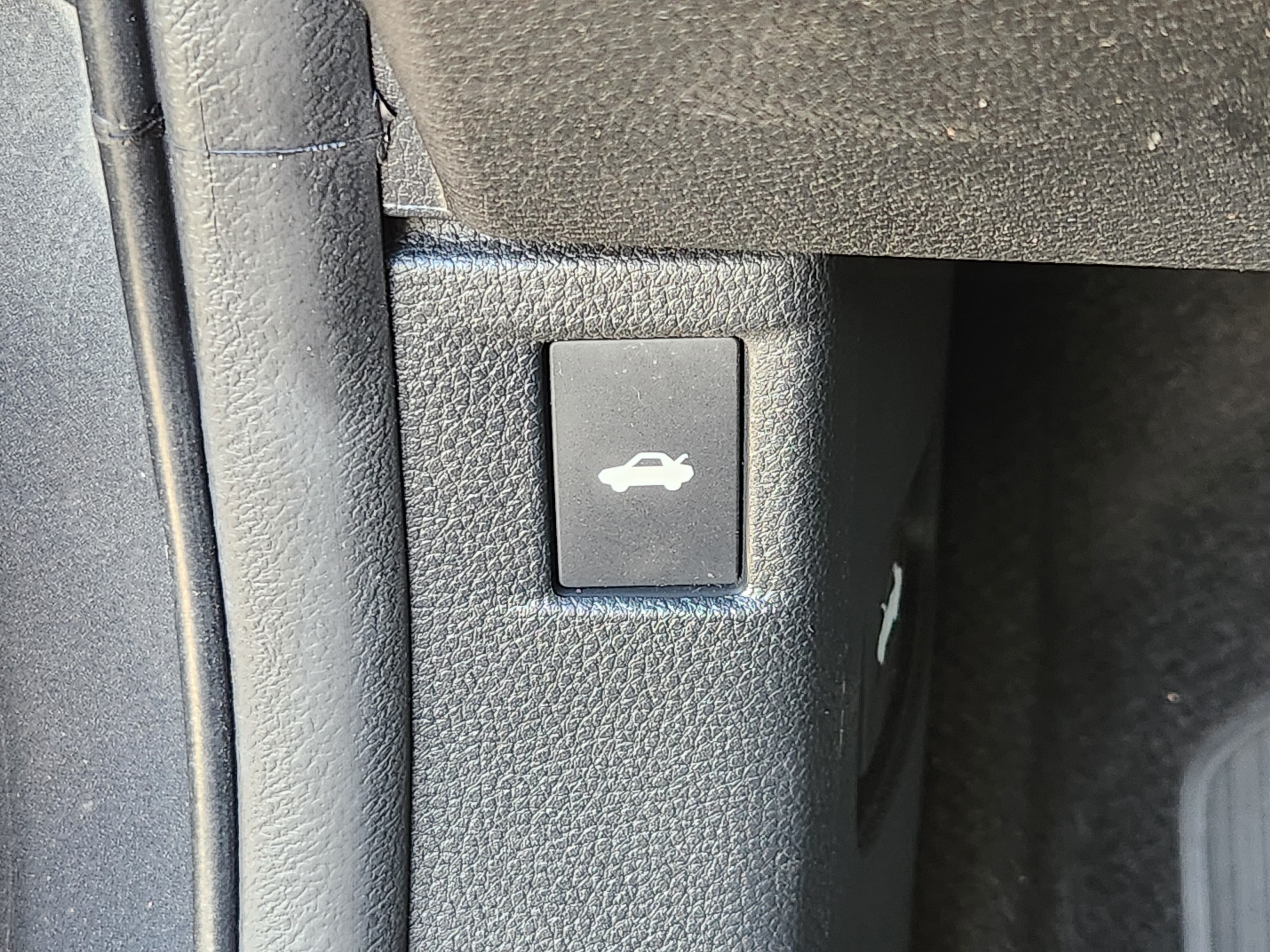 Certified 2024 Honda Accord EX image 25
