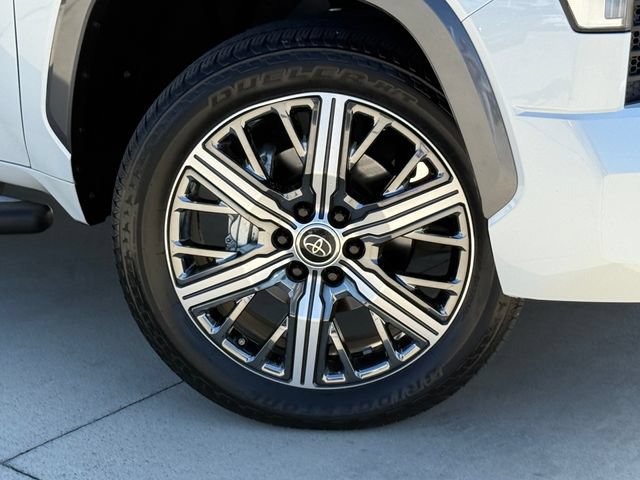 Used 2023 Toyota Tundra Limited w/ Power Package RWD image 5