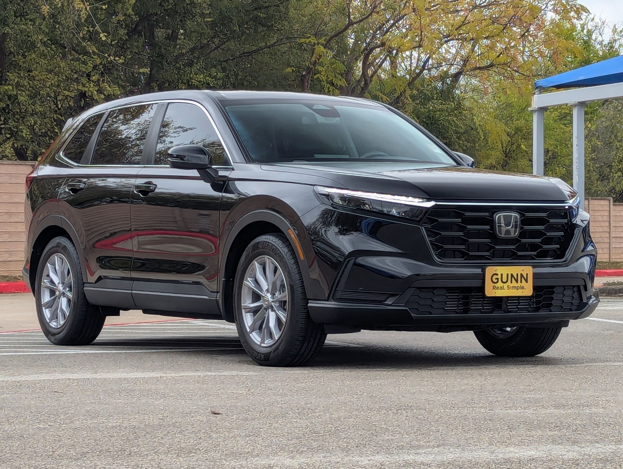 Used 2023 Honda CR-V EX image 2