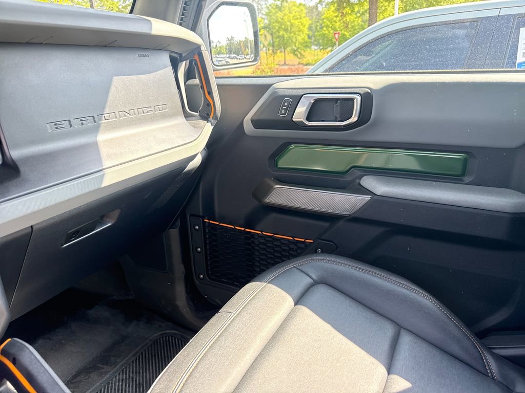 Used 2023 Ford Bronco Badlands w/ Sasquatch Package AWD/4WD image 31