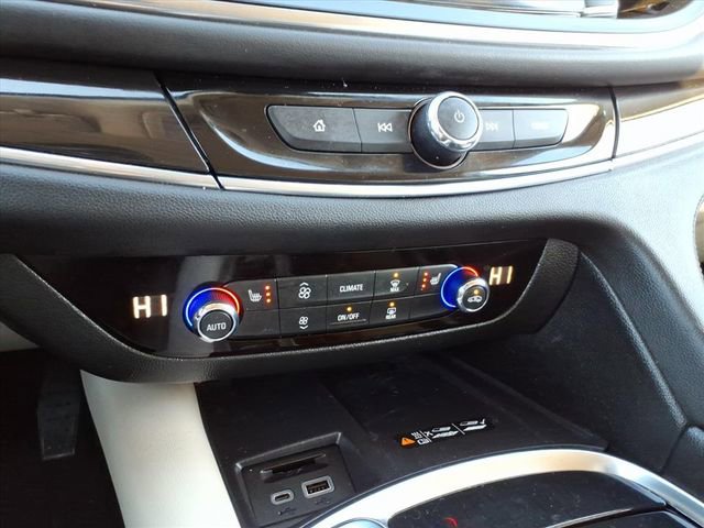 Used 2024 Buick Enclave Essence w/ Technology Package image 34
