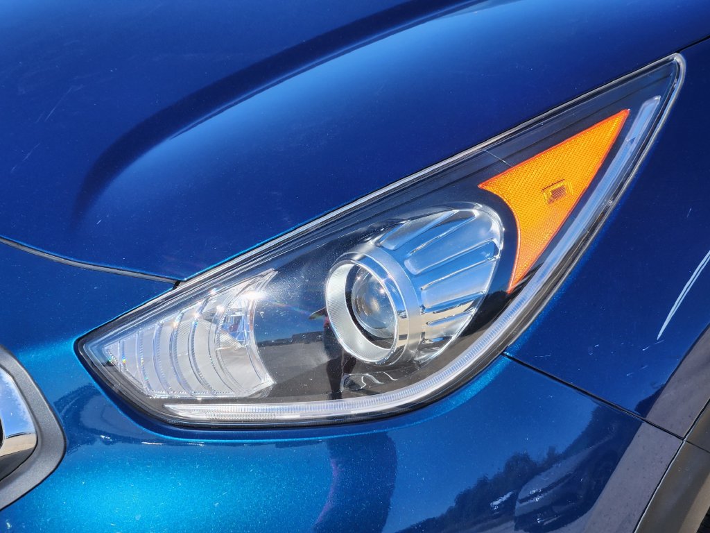 Used 2019 Kia Niro LX FWD image 11