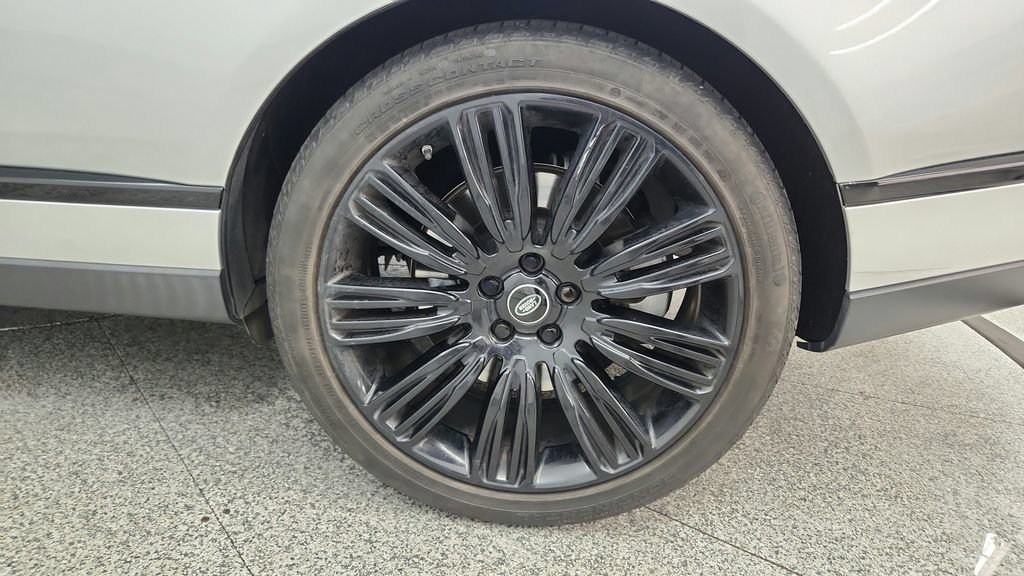 Used 2019 Land Rover Range Rover Supercharged AWD/4WD image 43