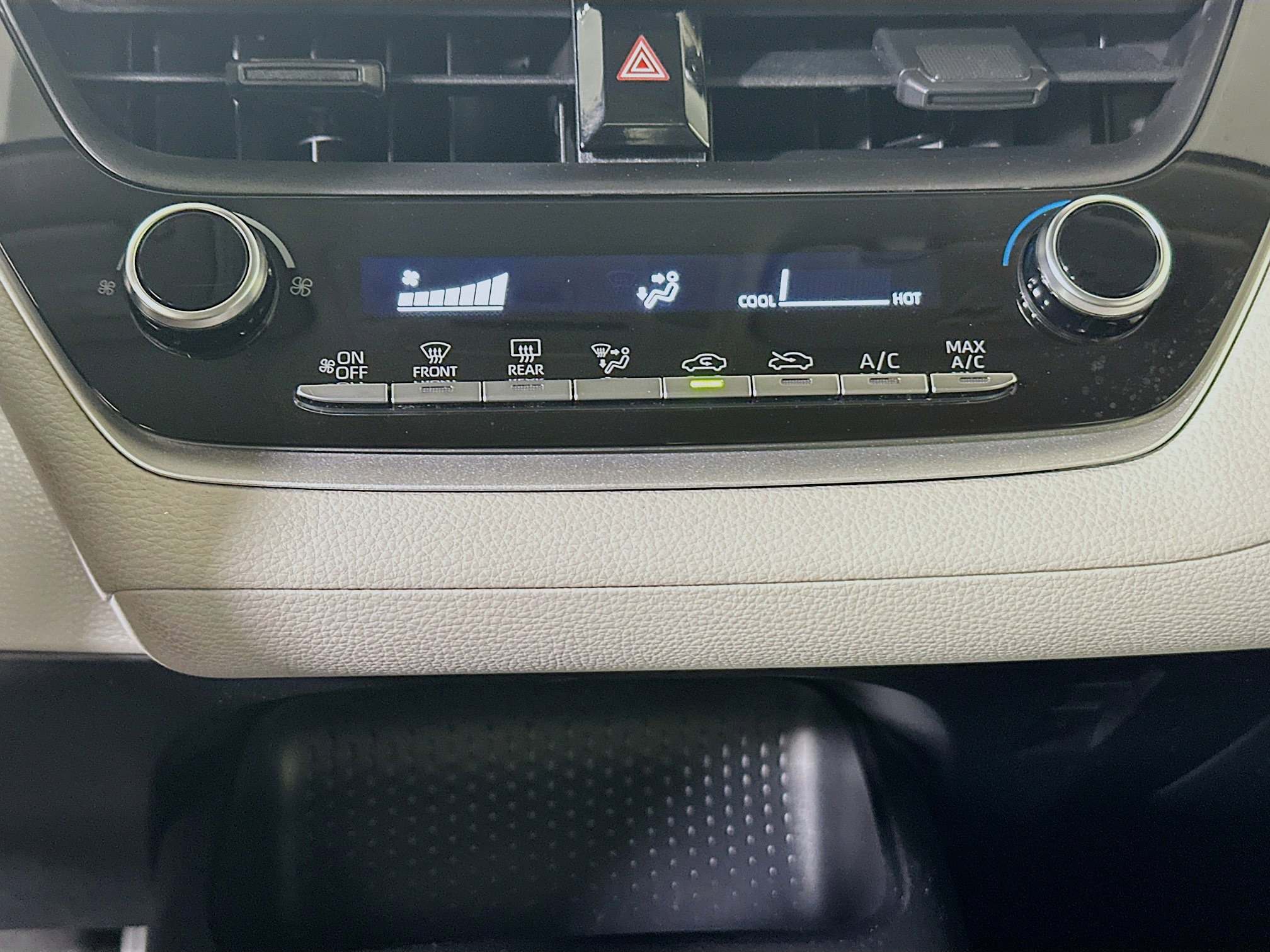 Used 2021 Toyota Corolla L FWD image 22